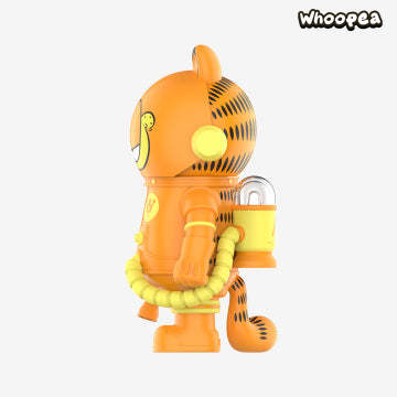 MEGA SPACE MOLLY 400% Garfield PVC Figure