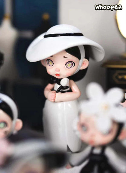 【Sale】Laura The Charm Of Faded Hues Series Blind Box