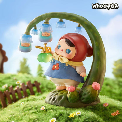 PUCKY Beanie Farmer Figurine