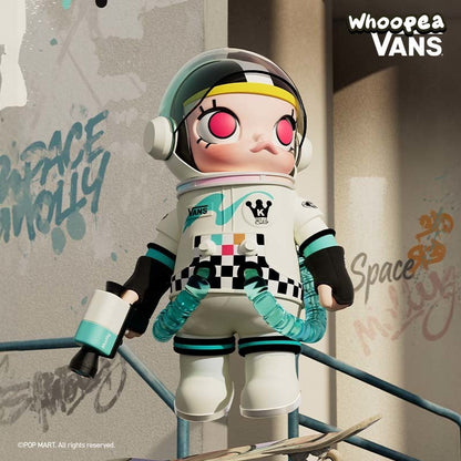 MEGA SPACE MOLLY 400% Vans