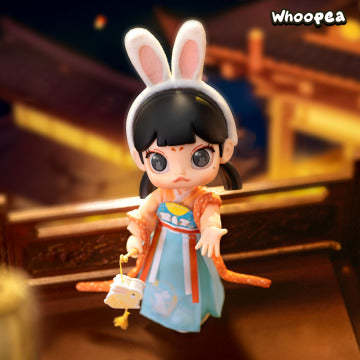 MOLLY Lantern Show Action Figure