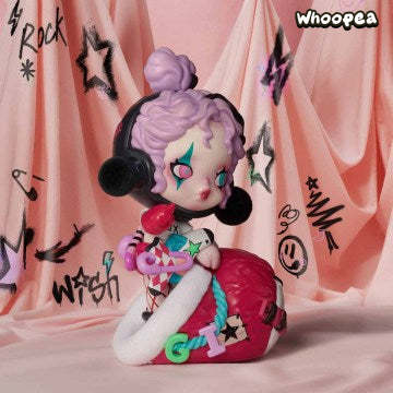 SKULLPANDA The Stocking Surprise Figure