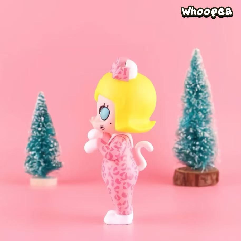 MOLLY x HELL0 KITTY (Exclusive Collector's Edition) (PRE-ORDER)