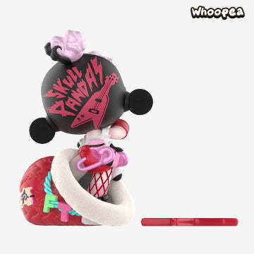 SKULLPANDA The Stocking Surprise Figure