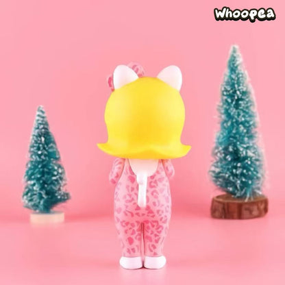 MOLLY x HELL0 KITTY (Exclusive Collector's Edition) (PRE-ORDER)