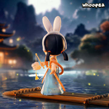 MOLLY Lantern Show Action Figure